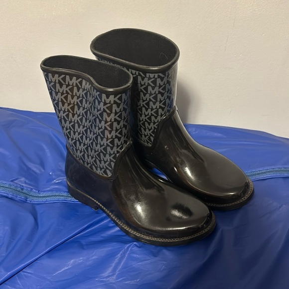 Michael Kors rain boots, size 7, Black - Picture 1 of 2